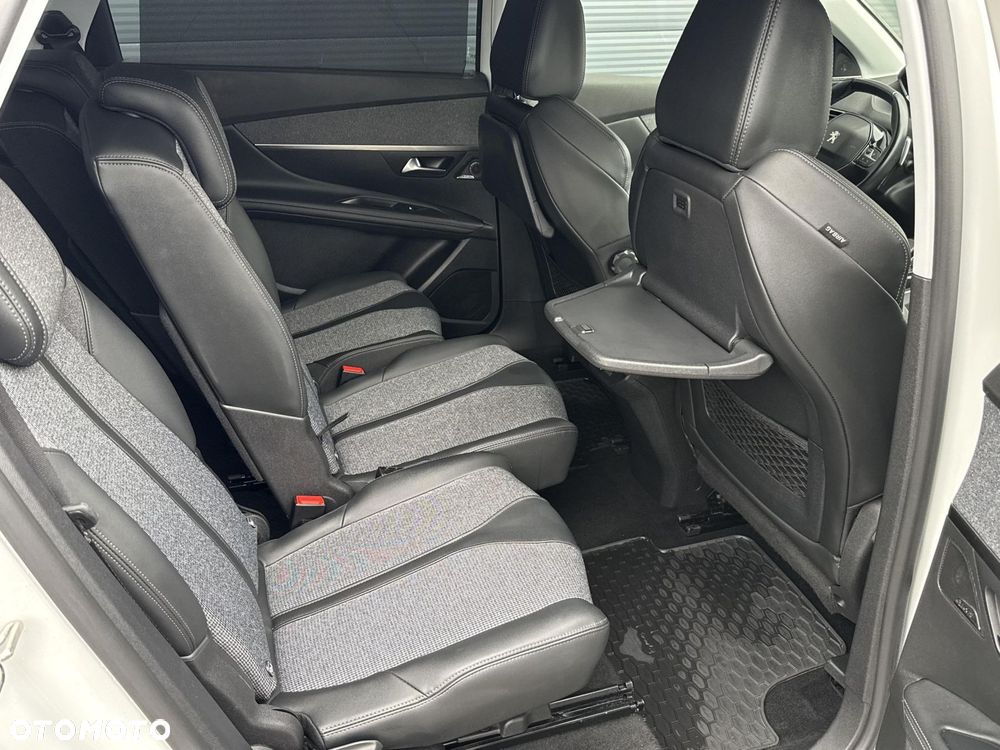 Peugeot 5008 1.6 PureTech Allure S&S EAT8 - 31