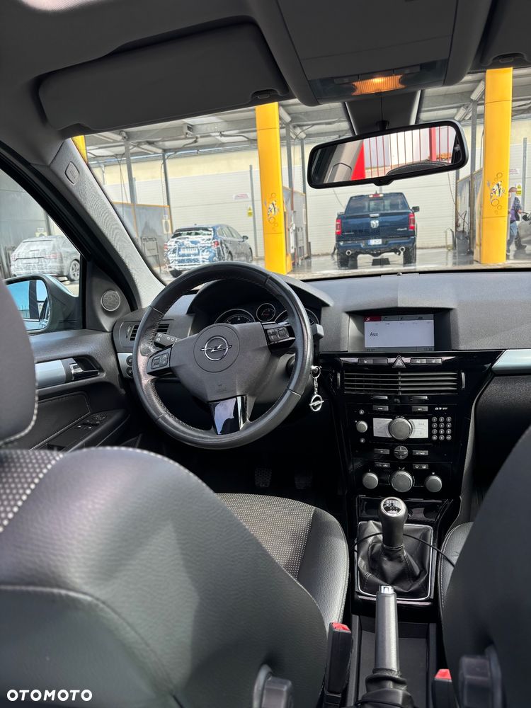 Opel Astra 1.9 CDTI Edition - 18