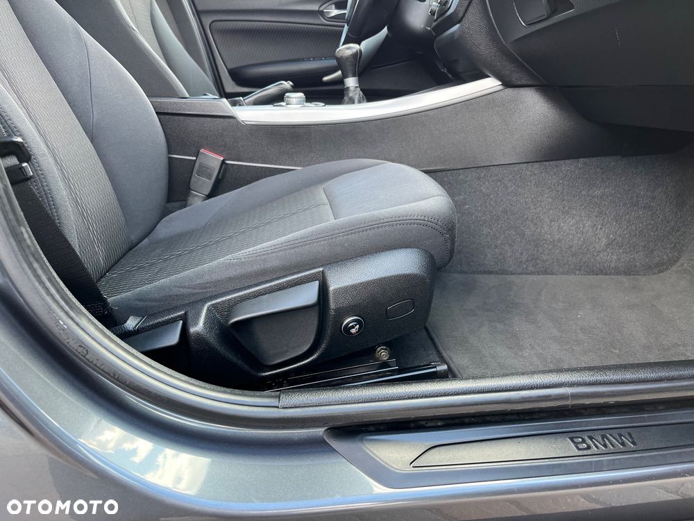 BMW Seria 1 116i Sport Line - 21