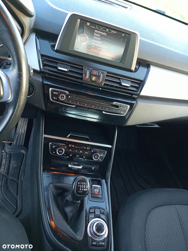 BMW Seria 2 218i Advantage - 10