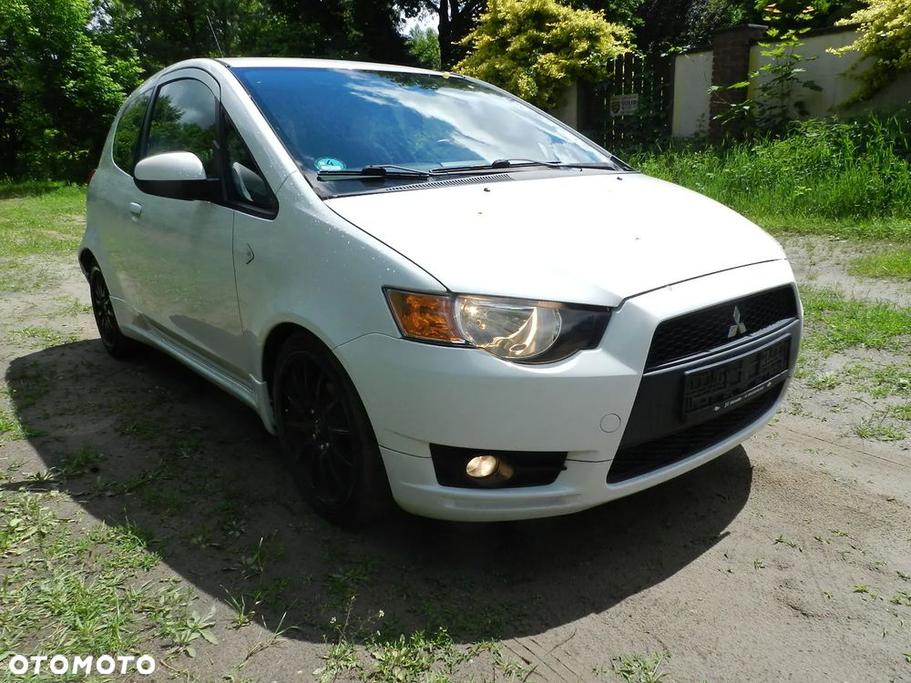 Mitsubishi Colt - 3
