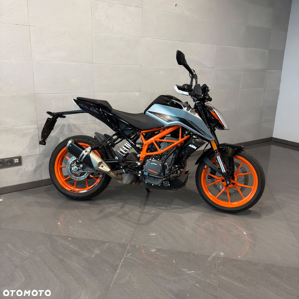 KTM Duke 390 - 2