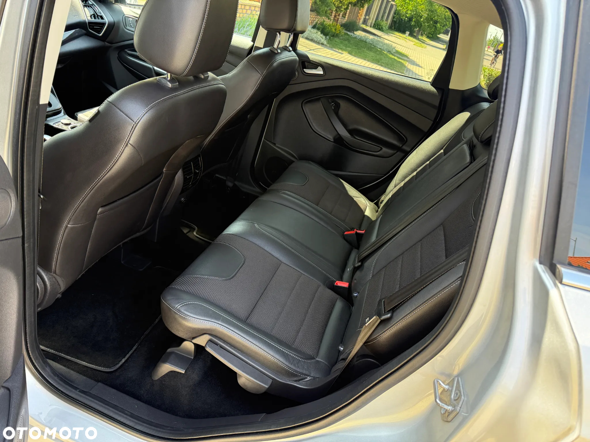 Ford Kuga 2.0 TDCi 4x4 Individual - 25
