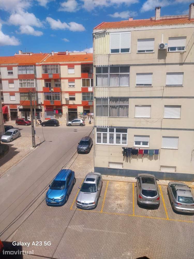 Apartamento T3 com varanda em Amora, Seixal - Grande imagem: 4/21