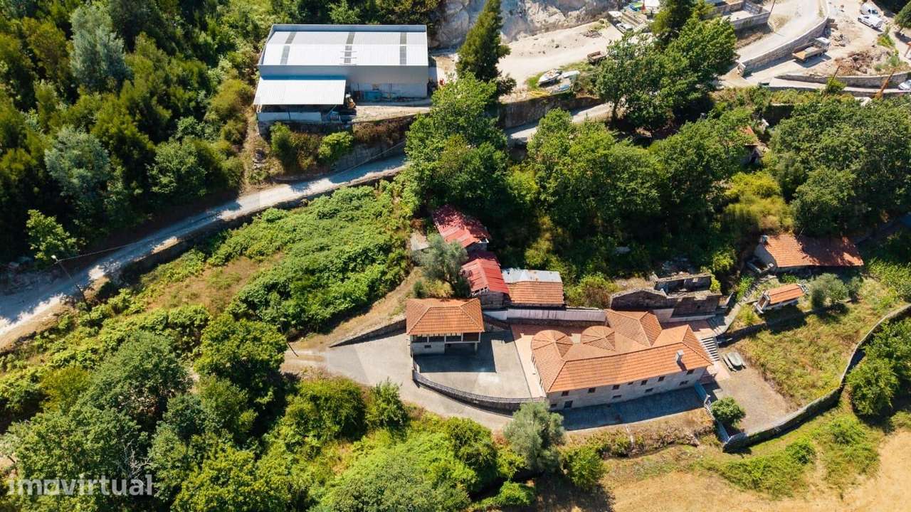 Quinta da Gandra:  ~680m2 de Potencial de Construção e 1 338,19 m2 de - Grande imagem: 4/13