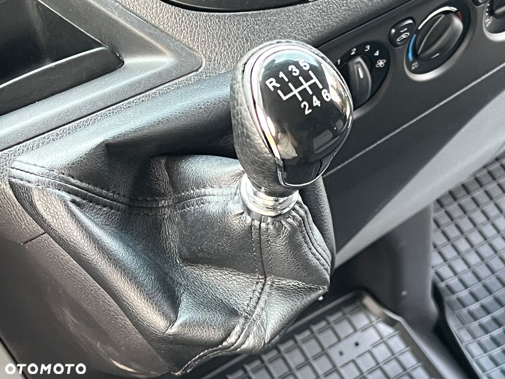 Ford Transit Custom - 23