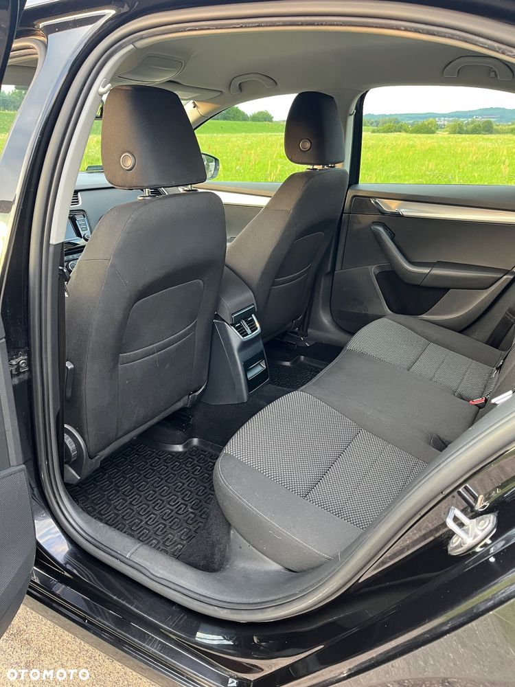 Skoda Octavia 1.6 TDI Ambition - 11