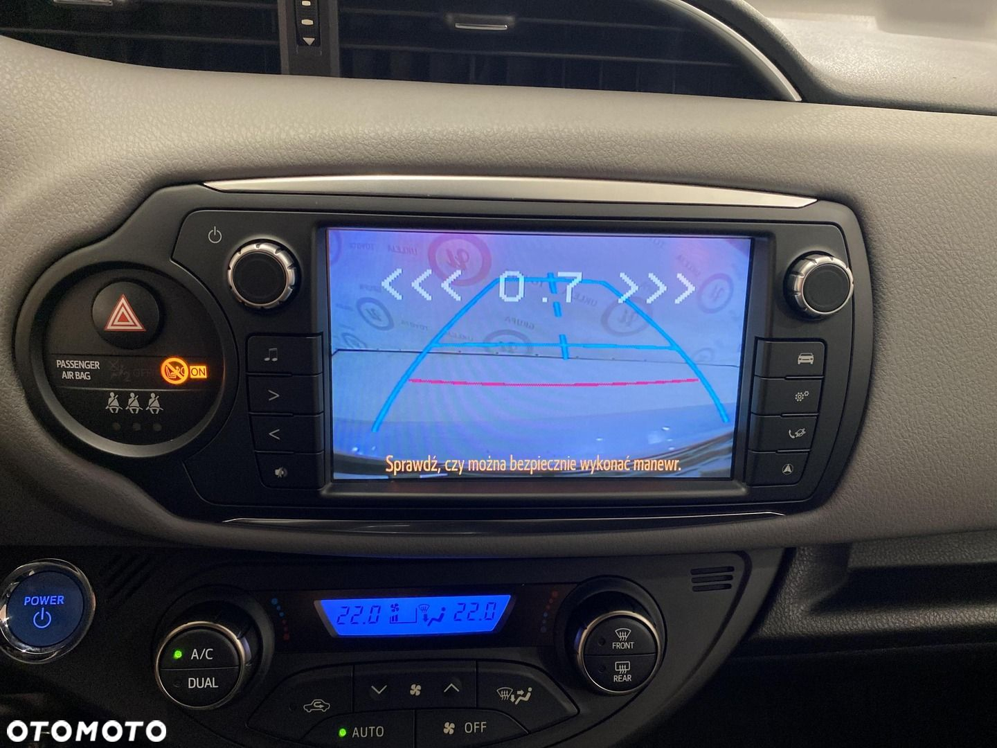Toyota Yaris Hybrid 100 Selection Pure - 14