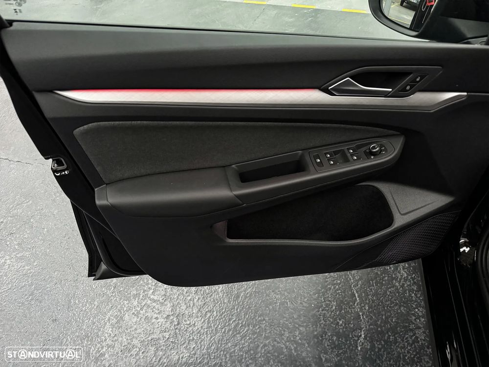 VW Golf 1.5 eTSI Urban DSG - 6