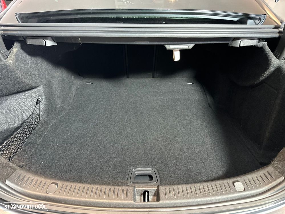 Mercedes-Benz E 220 d 9G-TRONIC AMG Line - 46