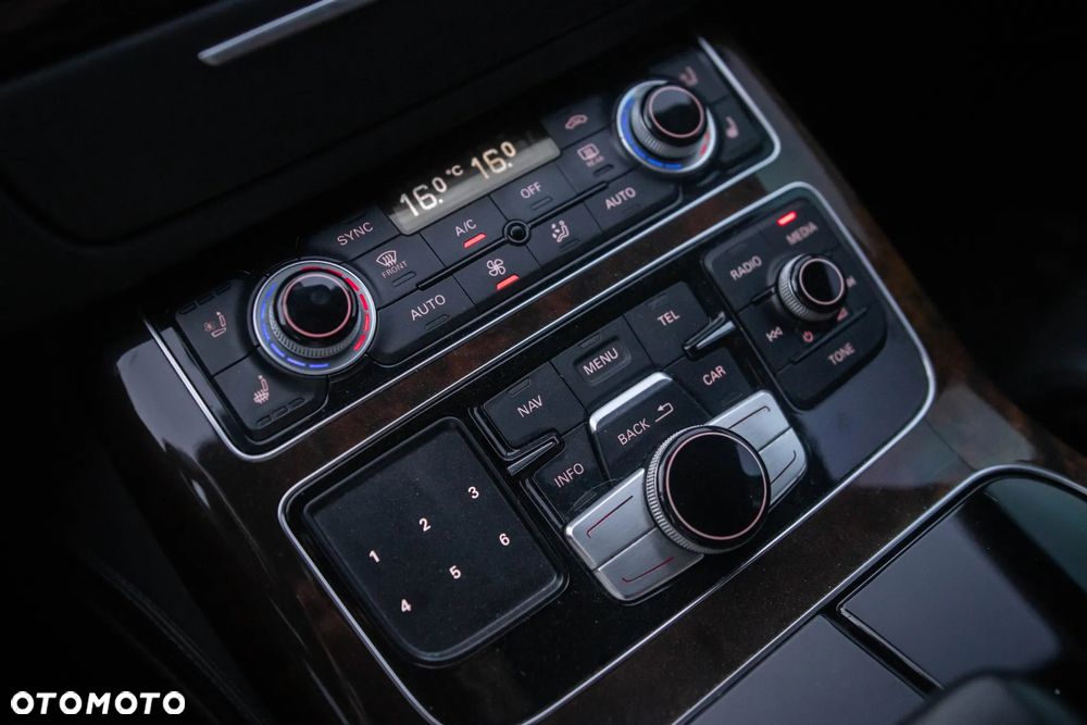 Audi A8 4.0 TFSI cylinder on demand quattro tiptronic Lang - 35
