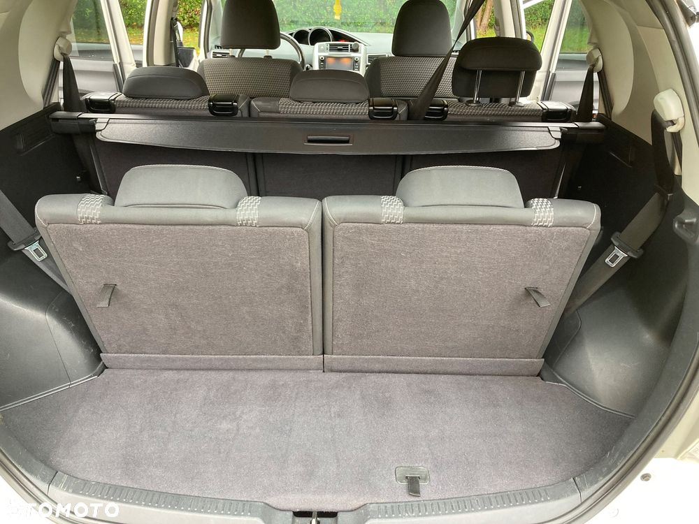 Toyota Verso 1.6 D-4D Prestige 7os - 10