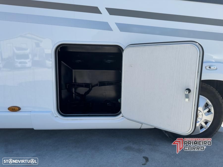 Bavaria Style I740 c.central e basculante - 44