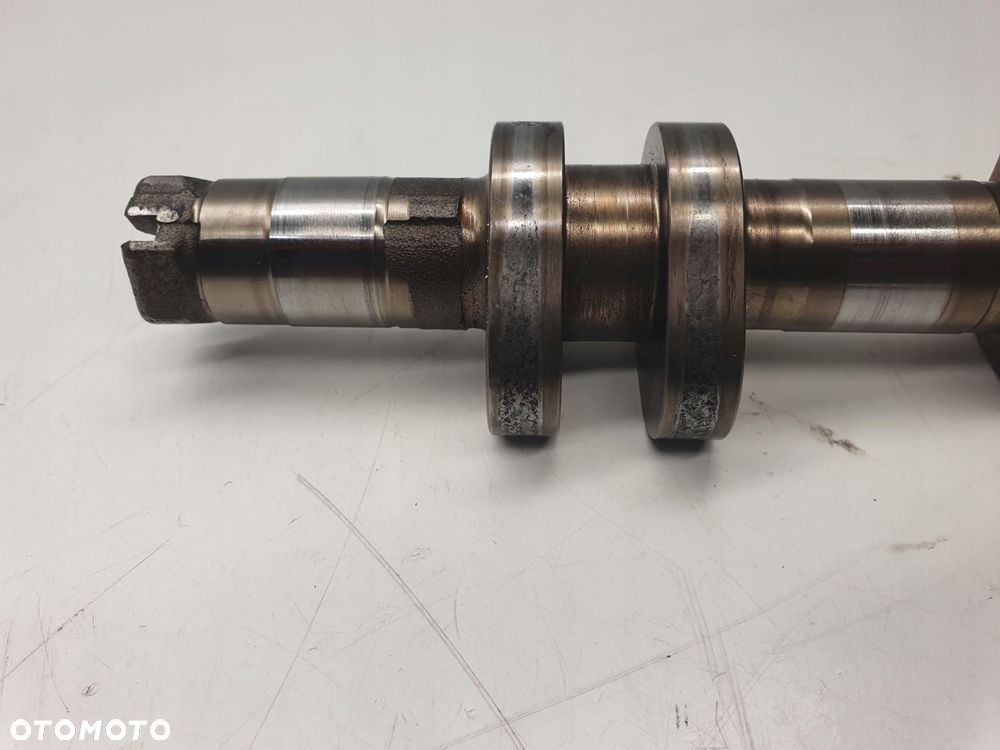 WAŁEK ROZRZĄDU AUDI A6 S4 4,2 BBK BAT LEWY SSĄCY - 4