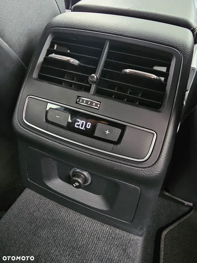 Audi A4 Avant 2.0 TDI S tronic quattro design - 30
