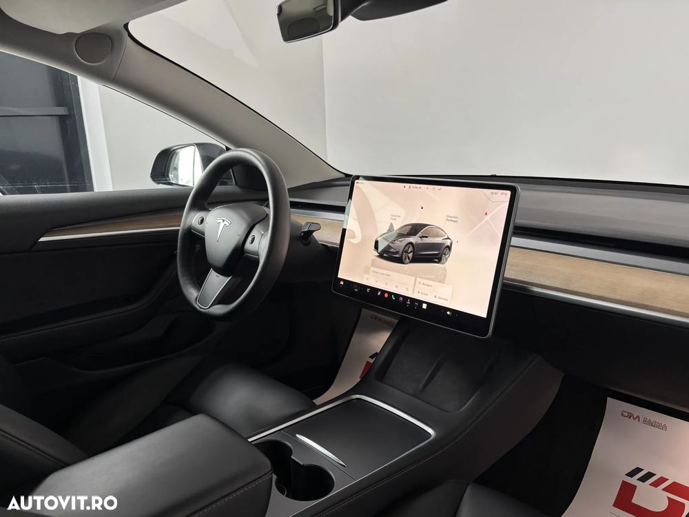 Tesla Model 3 Langstreckenbatterie Allradantrieb Dual Motor - 8