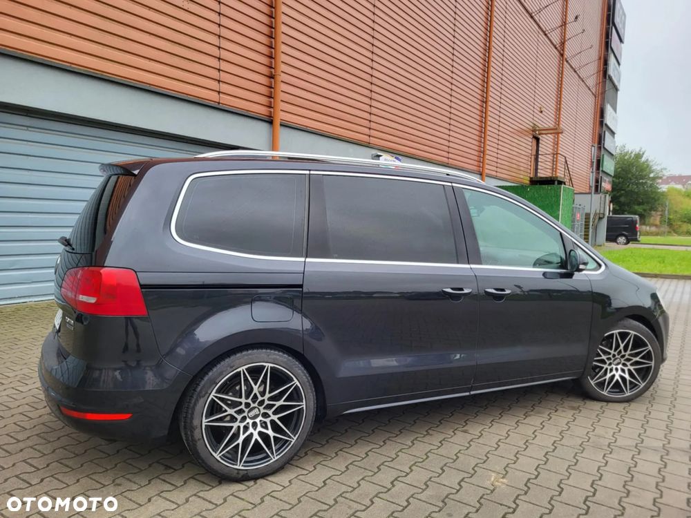 Volkswagen Sharan 2.0 TDI Highline DSG - 18