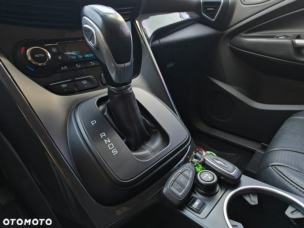 Ford Kuga - 13