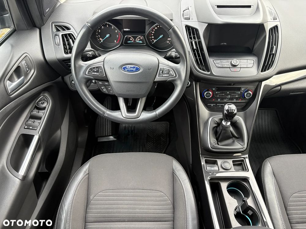 Ford Kuga - 9