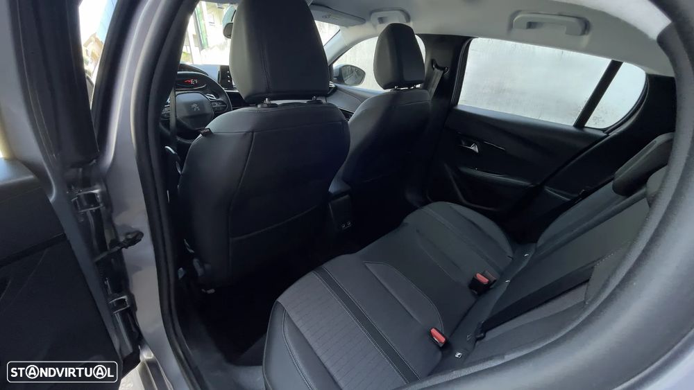 Peugeot 208 PureTech 100 EAT8 Allure Pack - 10