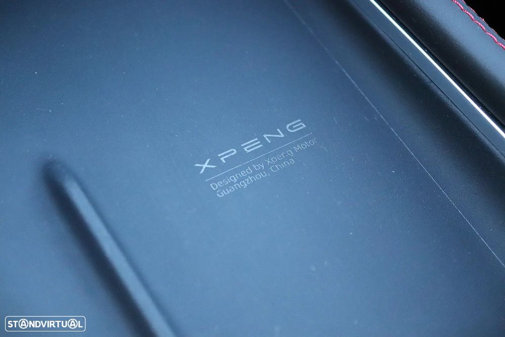 Xpeng P7i 86.2 kWh Long Range - 17