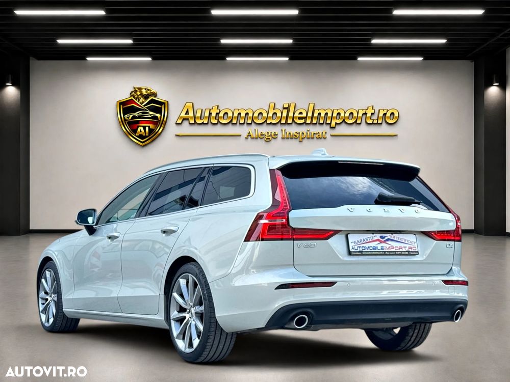 Volvo V60 D4 Momentum Pro - 37