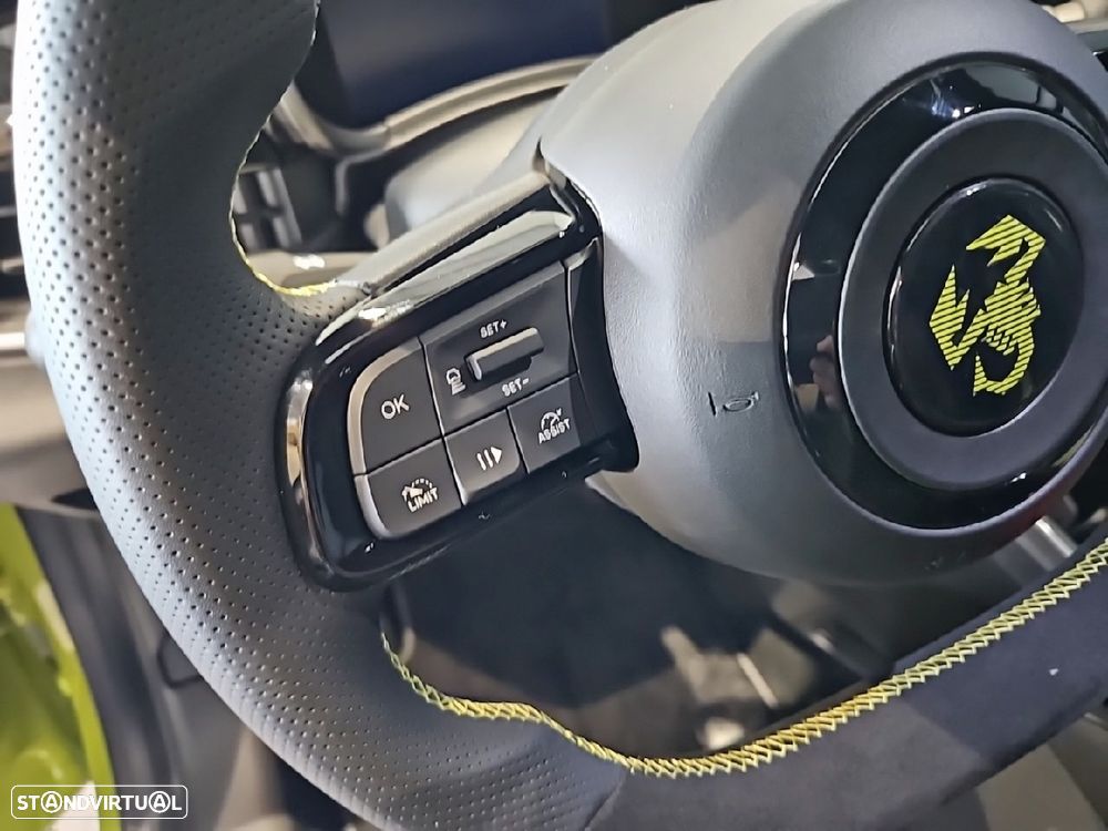 Abarth 600e 54 kWh Turismo - 34