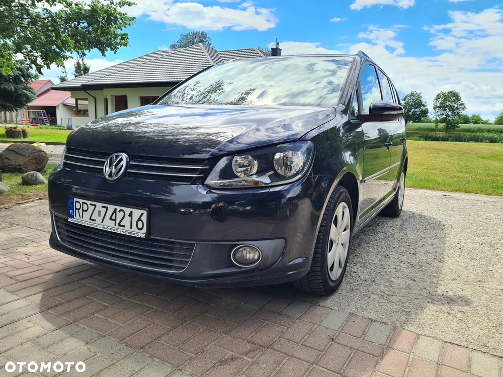 Volkswagen Touran - 16