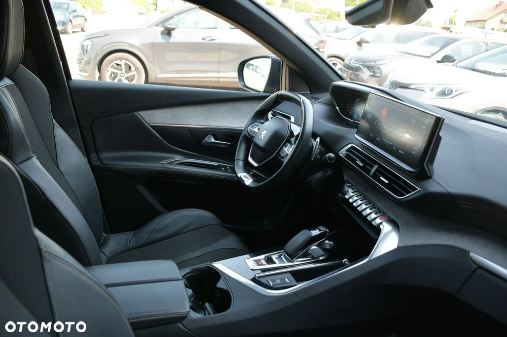 Peugeot 3008 1.6 PureTech HYbrid GT Line S&S EAT8 - 23