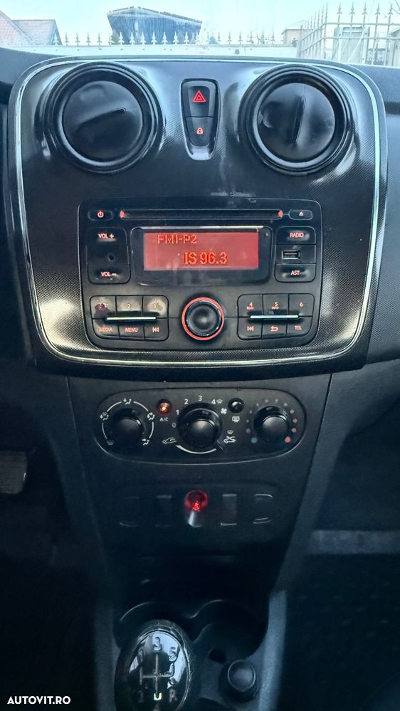 Dacia Logan 1.0 SCe Laureate - 10