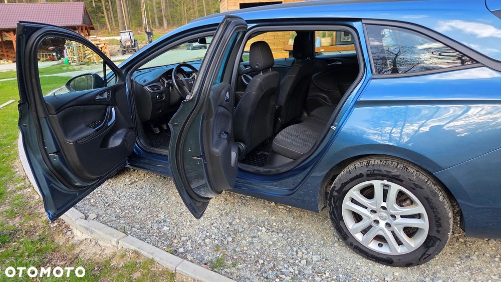 Opel Astra 1.6 CDTI Dynamic S&S - 27