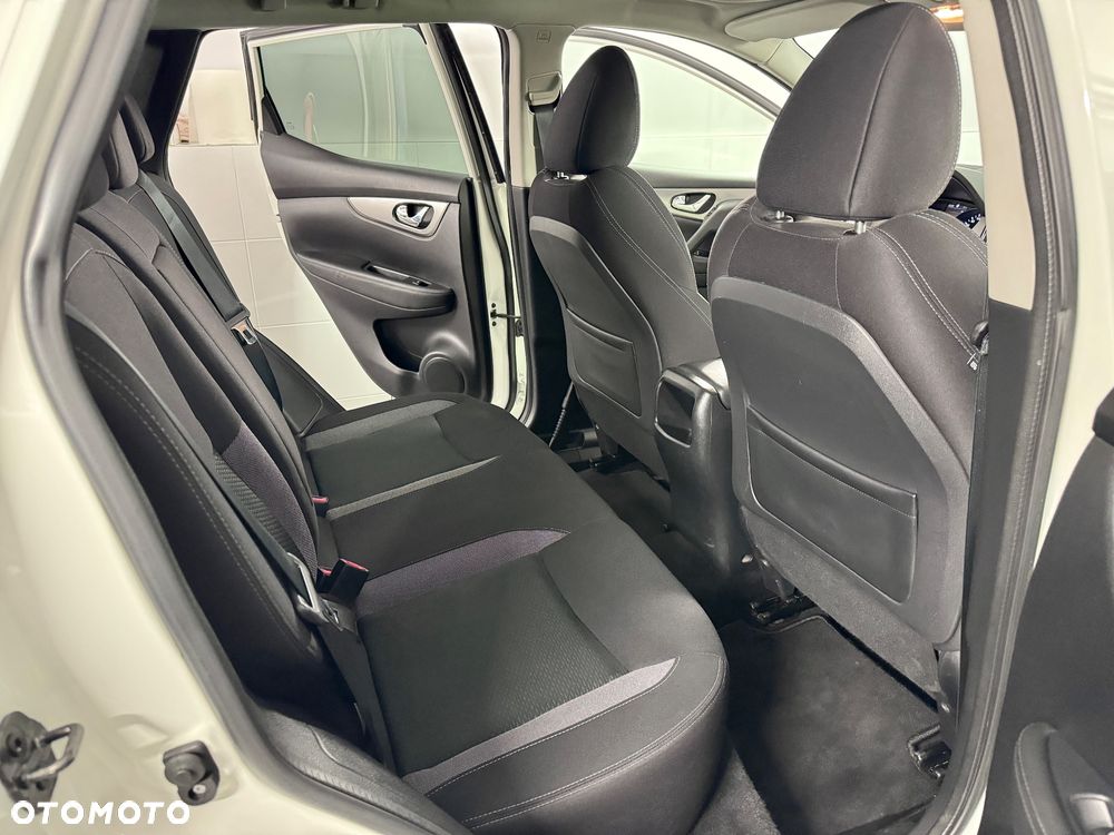 Nissan Qashqai 1.5 dCi Tekna - 25