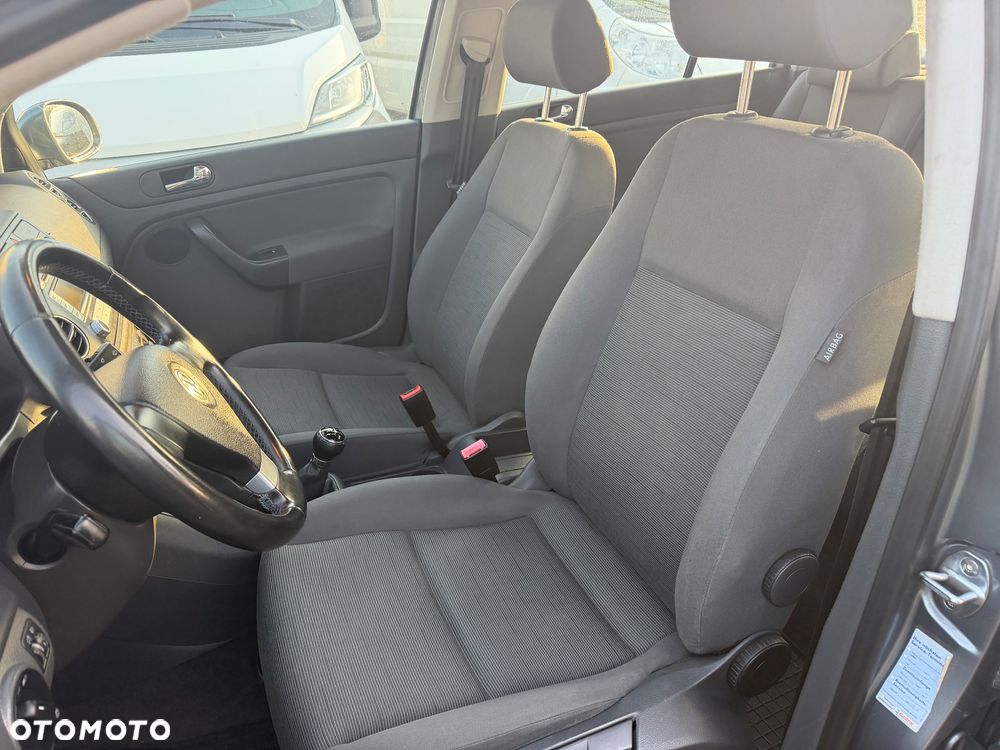 Volkswagen Golf Plus 1.6 FSI Tour - 12