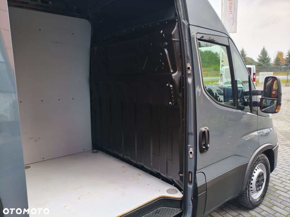 Iveco Daily - 27