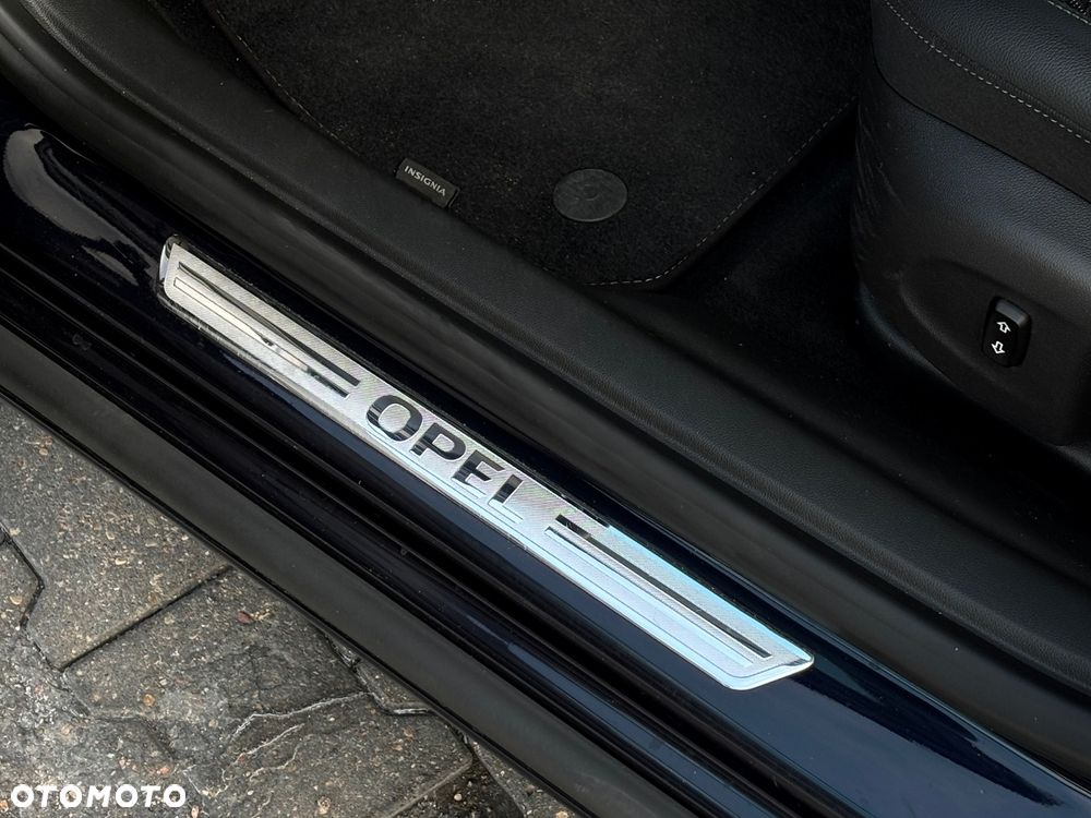 Opel Insignia - 16