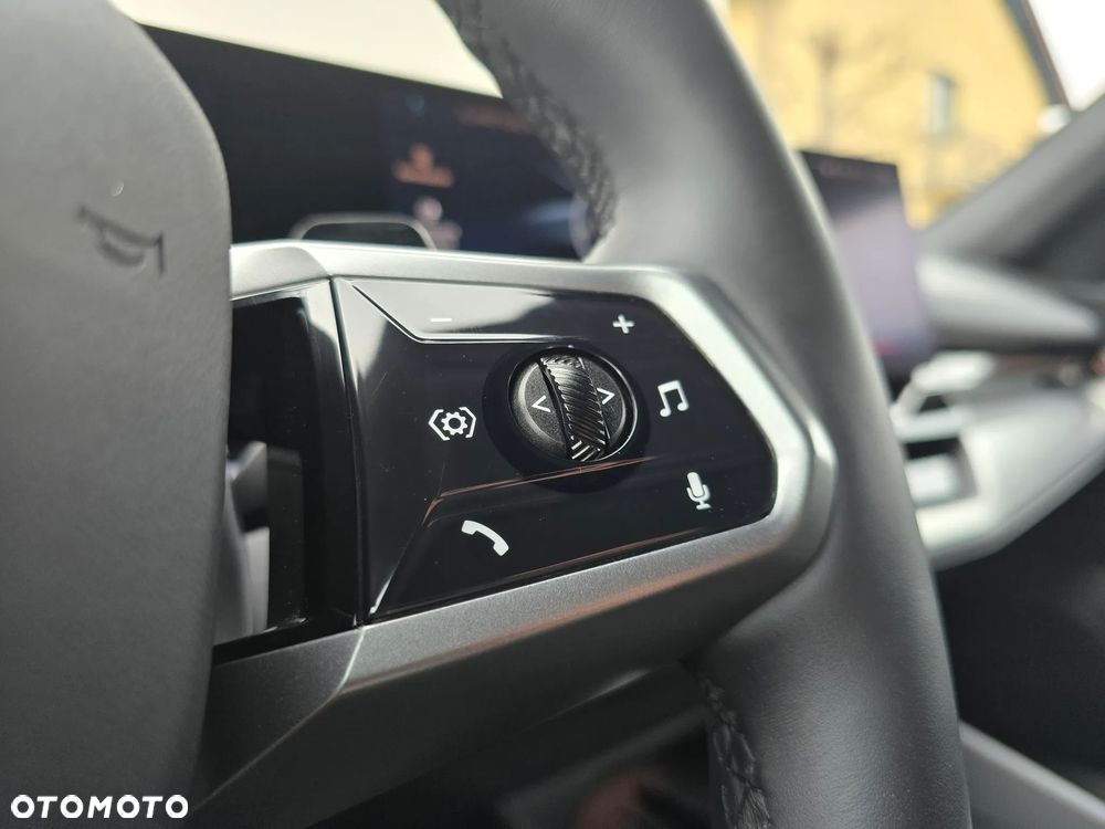 BMW Seria 5 520d xDrive - 27