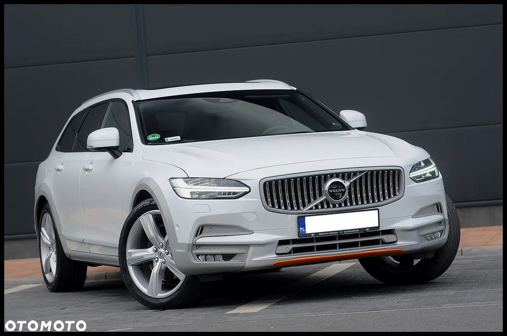 Volvo V90 Cross Country D5 AWD Ocean Race - 11