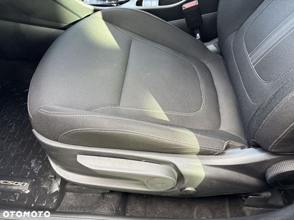 Hyundai Tucson 1.6 T-GDi Smart 2WD - 12