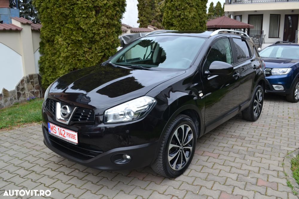 Nissan Qashqai - 1