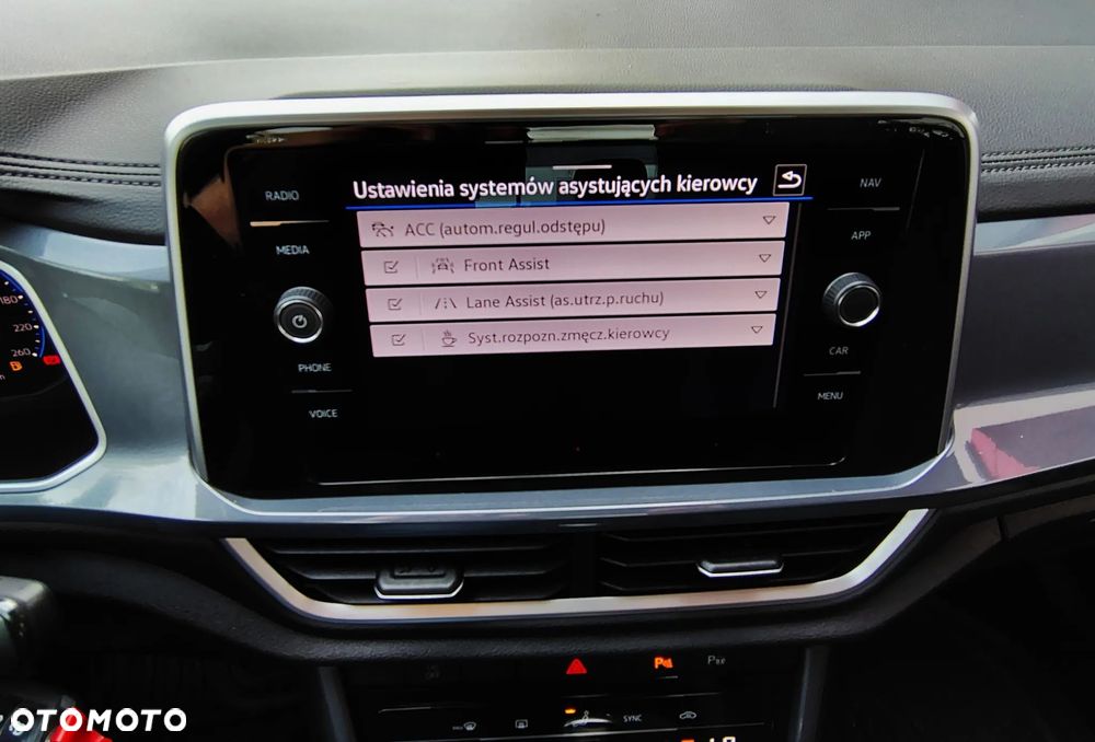 Volkswagen T-Roc 1.5 TSI Style - 23