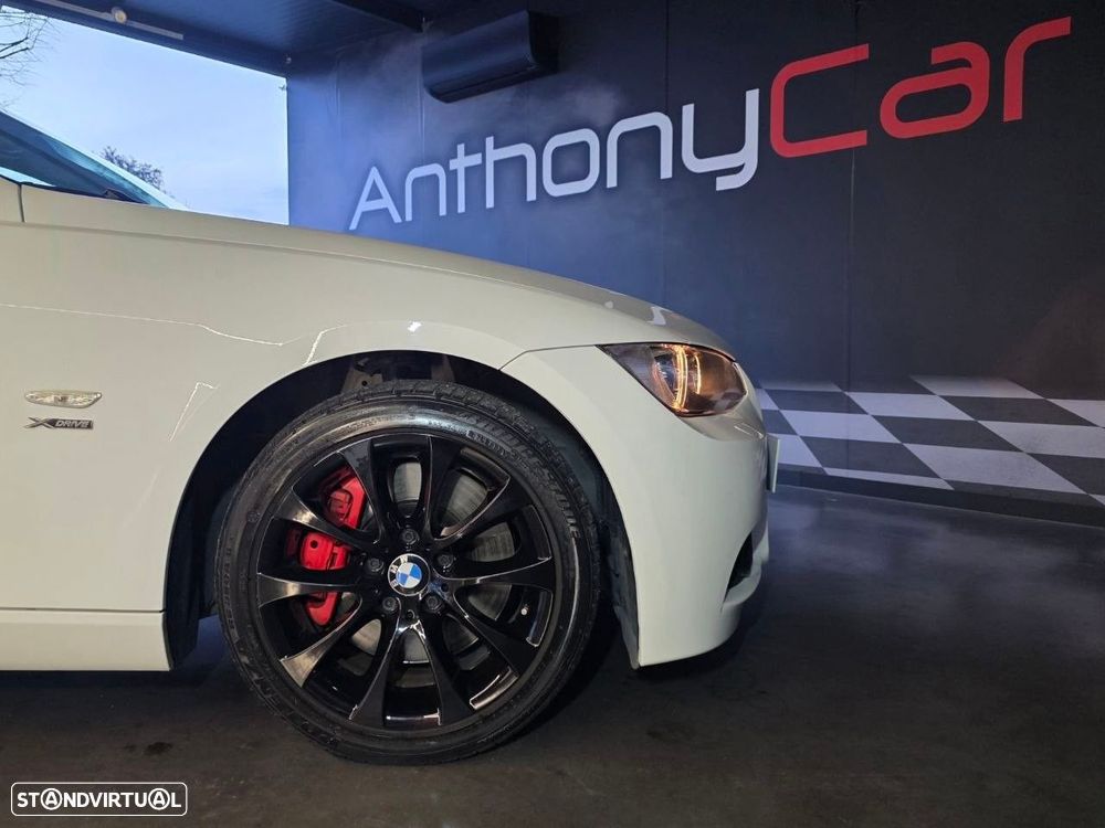 BMW 335 i xDrive Aut. Edition Exclusive - 37