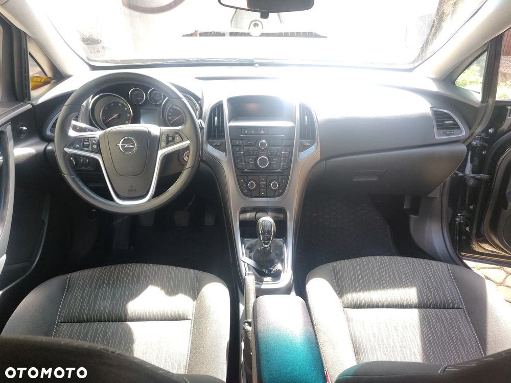Opel Astra - 4