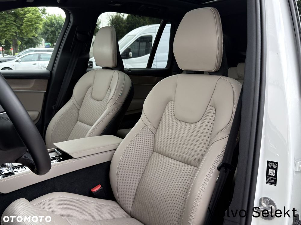 Volvo XC 90 - 24