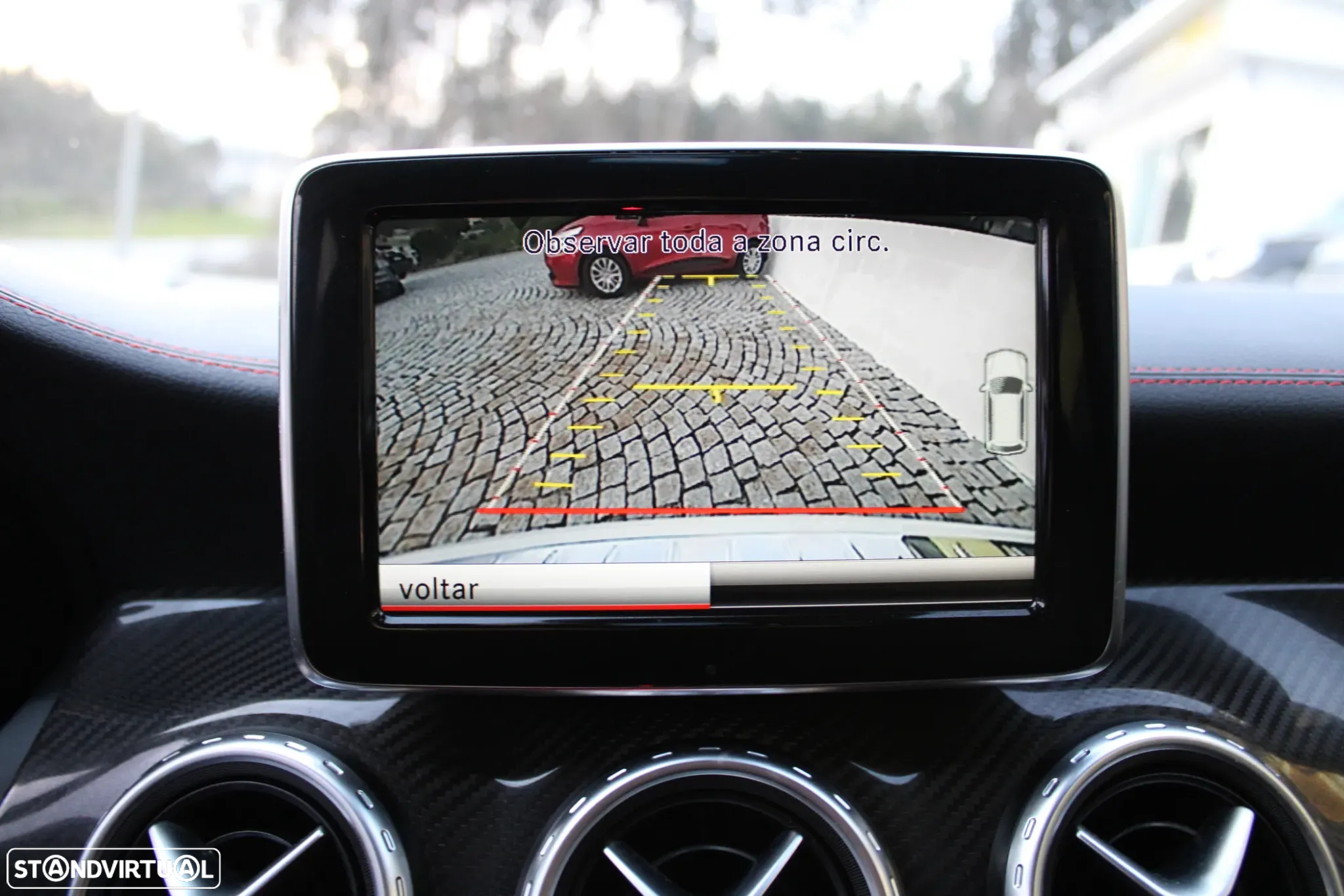 Mercedes-Benz GLA 45 AMG 4Matic 7G-DCT - 12