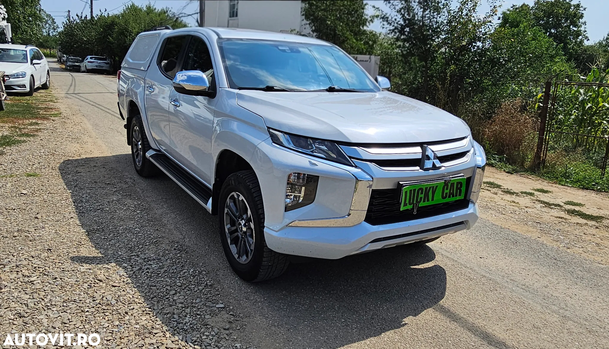 Mitsubishi L200 Double Cab 2.2 DI-D A/T Intense - 3