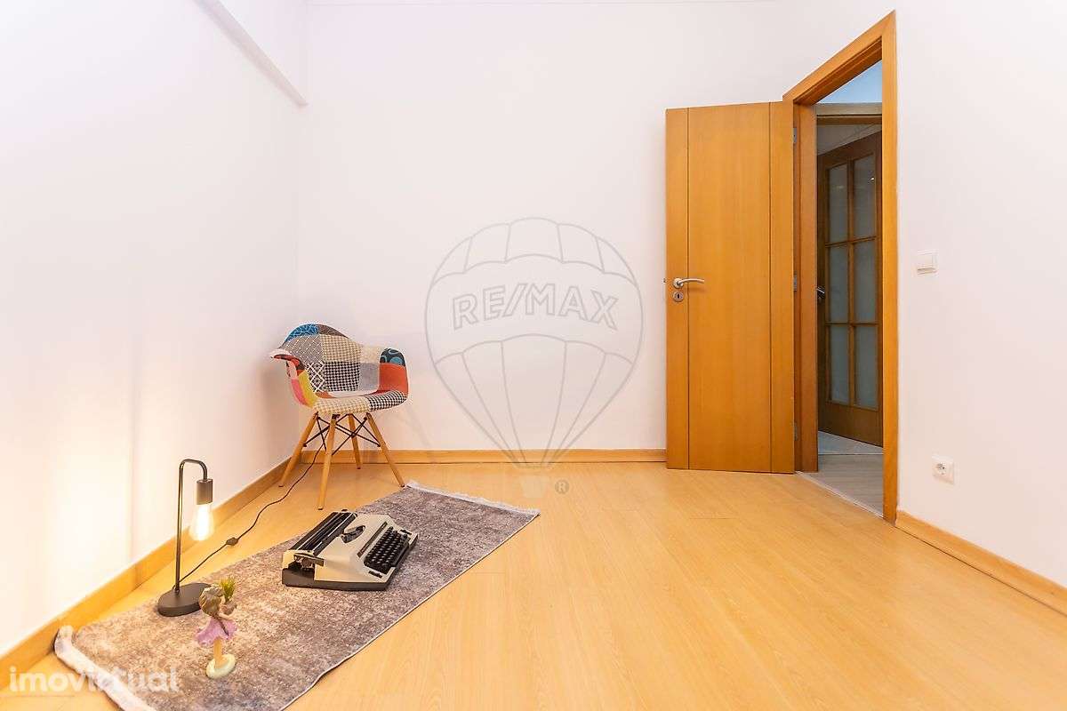 Apartamento T2 para arrendamento - Grande imagem: 2/27