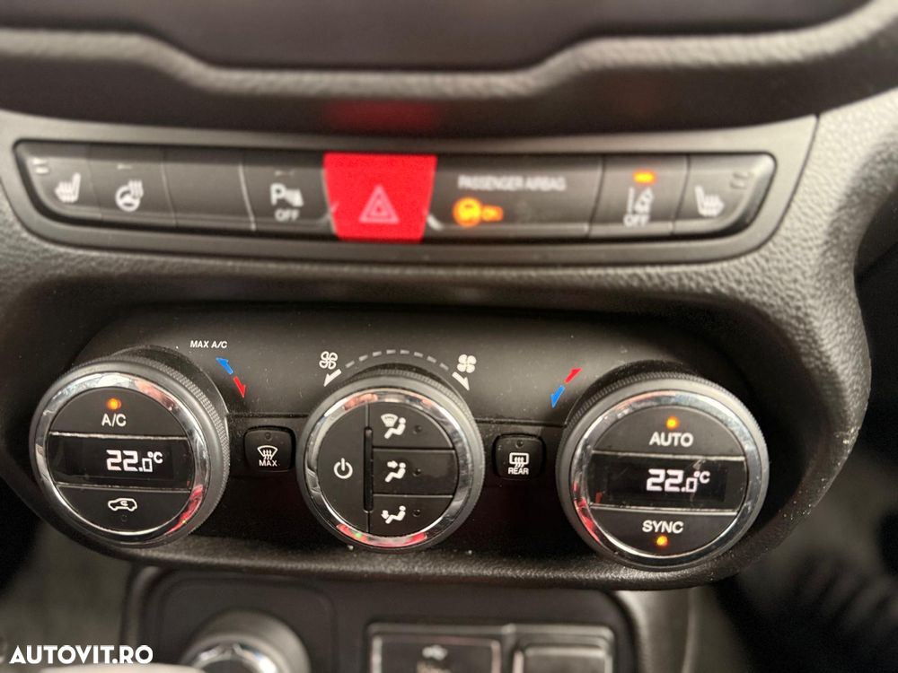 Jeep Renegade 2.0 M-Jet 4x4 AT 75th Anniversary - 11