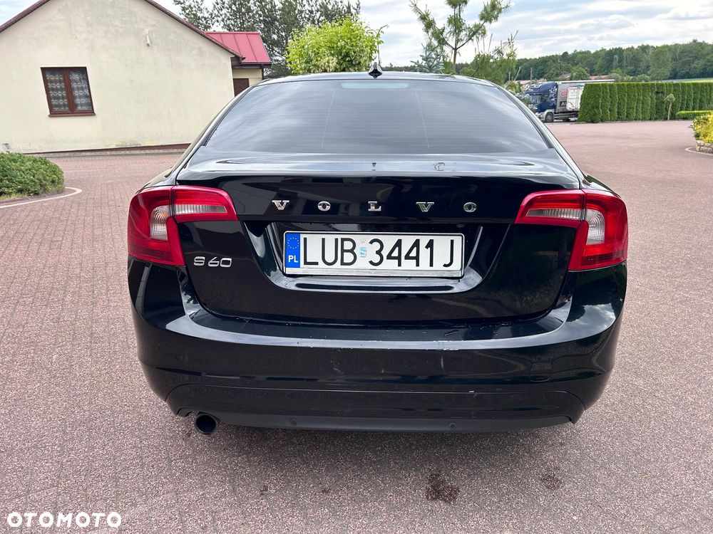 Volvo S60 D3 Drive-E Momentum - 5