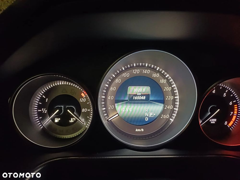 Mercedes-Benz Klasa E 300 T 4Matic 7G-TRONIC Avantgarde - 9