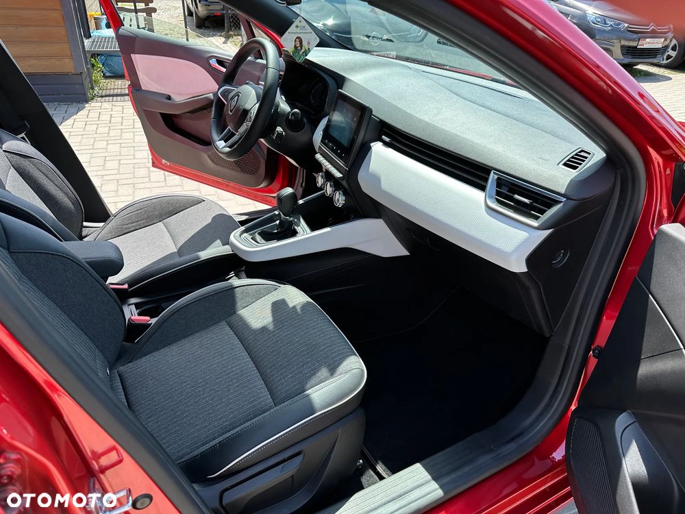 Renault Clio - 24